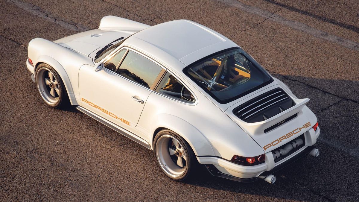Singer spolu s Williamsem ukázal „ultimativní Porsche 911